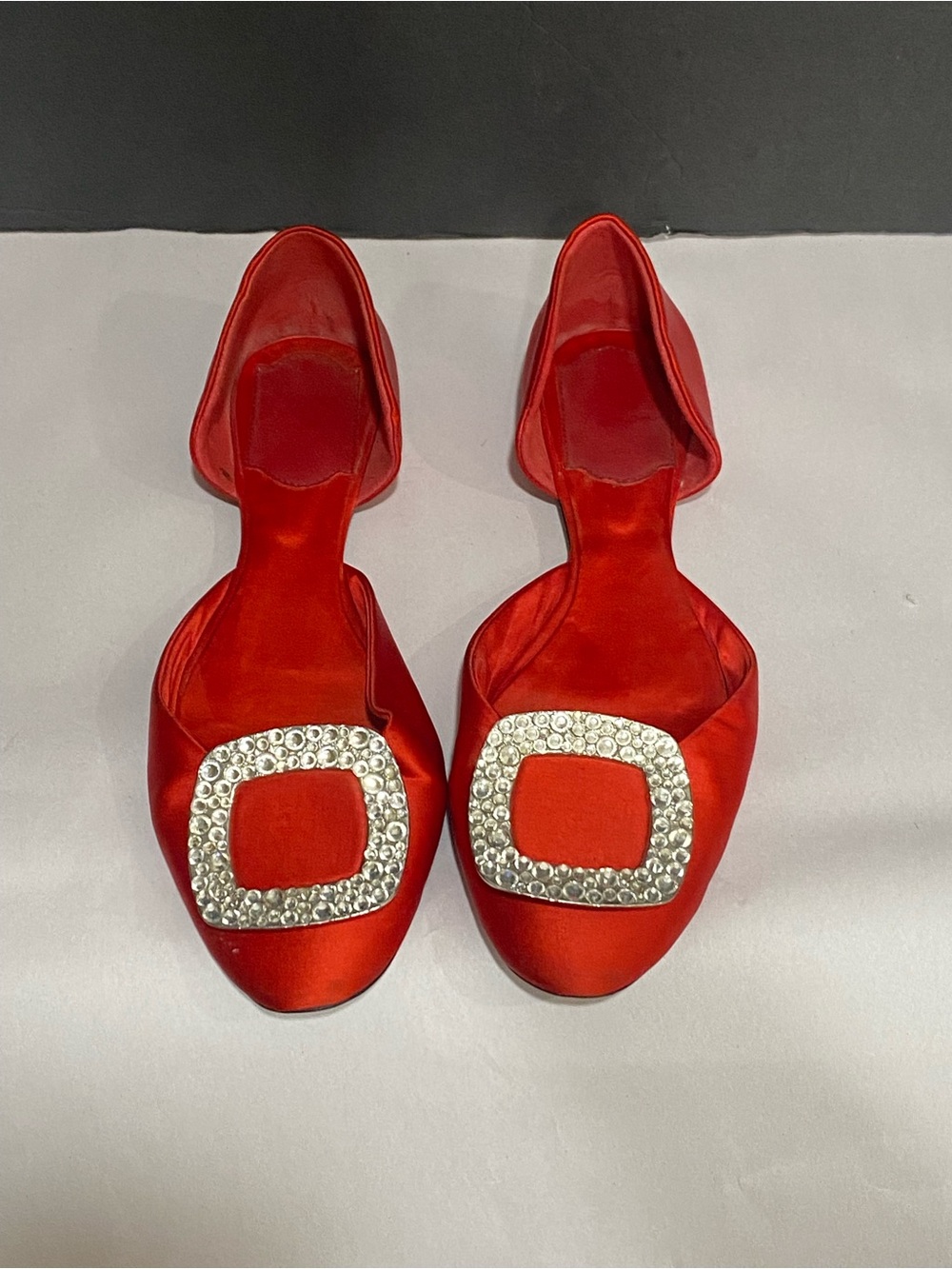 Roger Vivier Red Satin Chips D'Orsay Strass Crystal Buckle Ballet Flats Sz 5